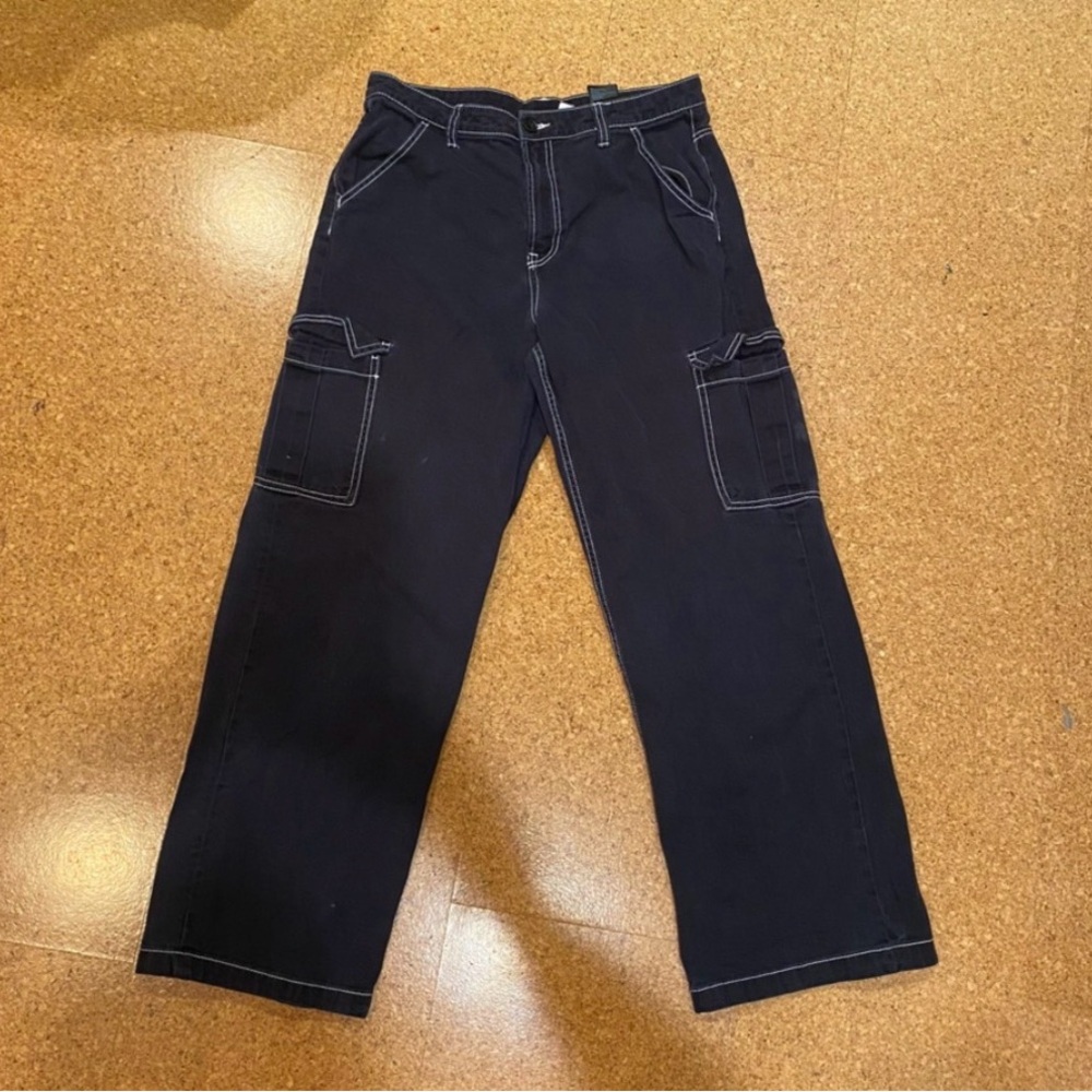 H&M Divided Black Pants with White Accents similar to the ones Urban Outfitters - Picture 6 of 13